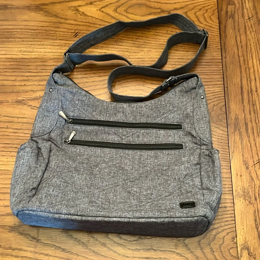 Lug cable car satchel‎